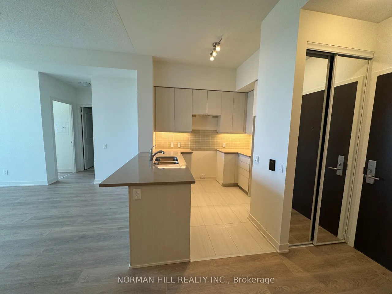 4955 Yonge Street — photo 3