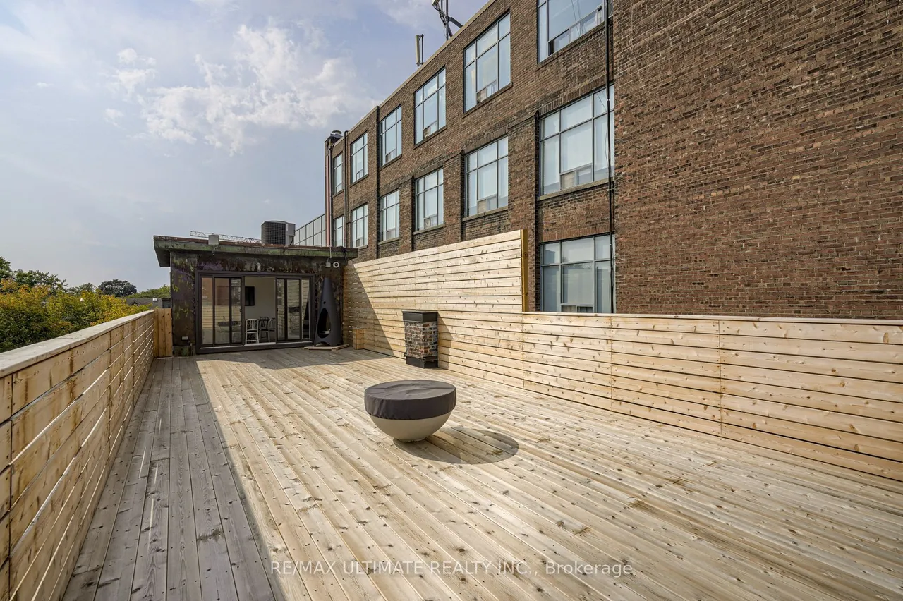 298 Markham Street — photo 49
