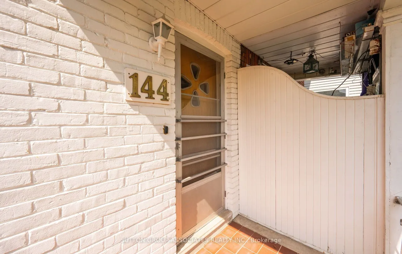 144 Bellwoods Avenue — photo 3