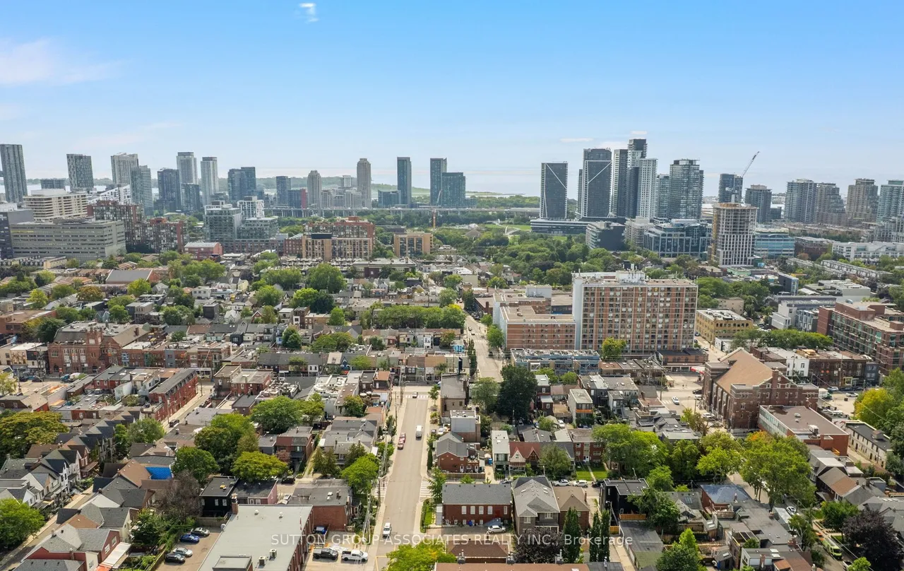 144 Bellwoods Avenue — photo 37
