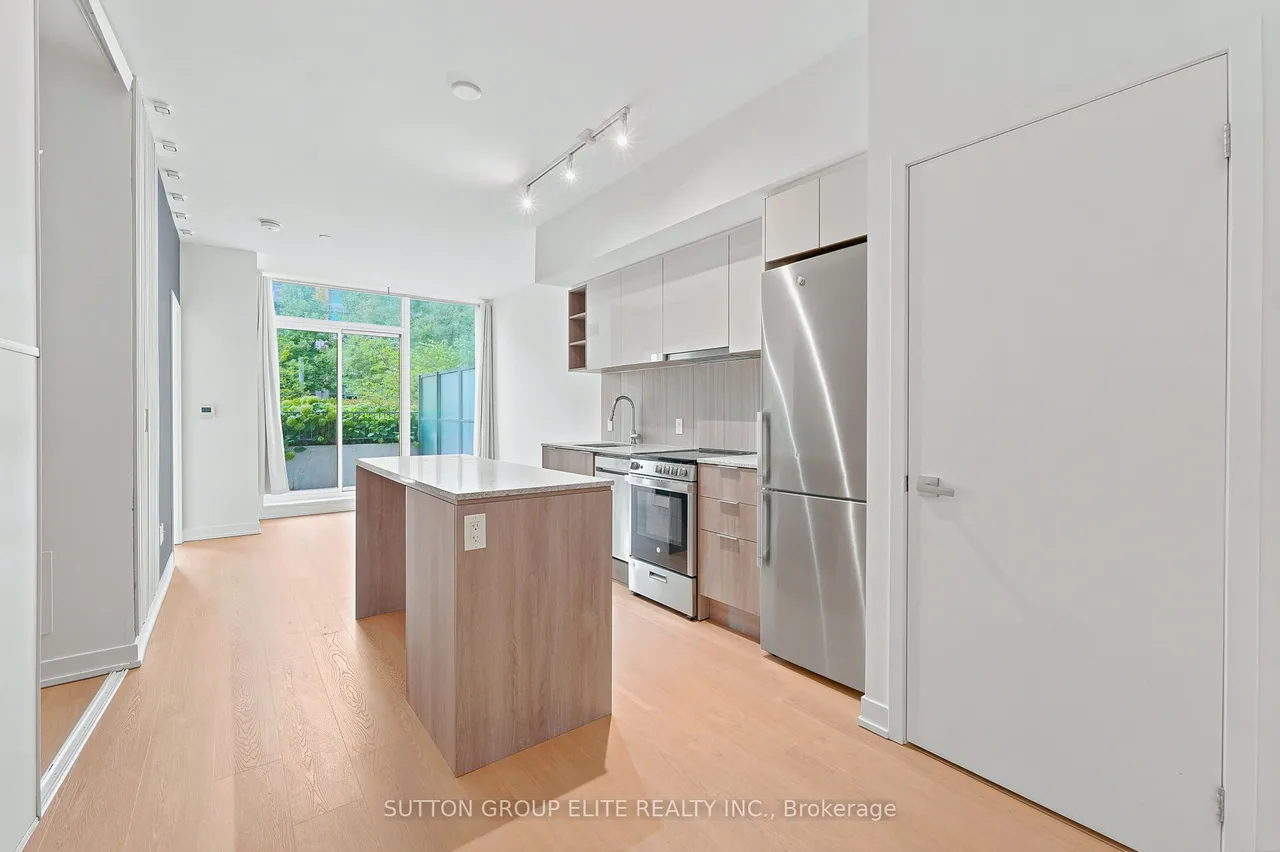31 Tippett Road — photo 3