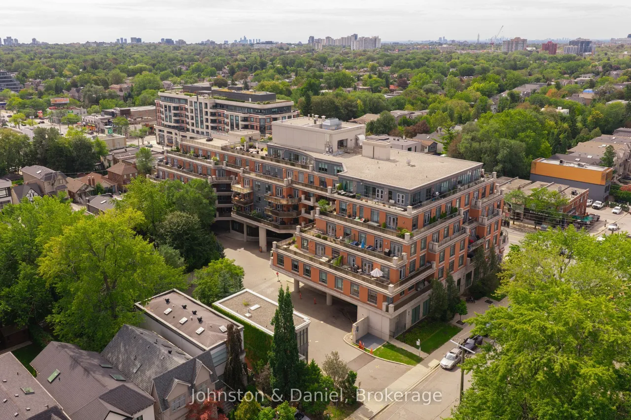 1717 Avenue Road — photo 35