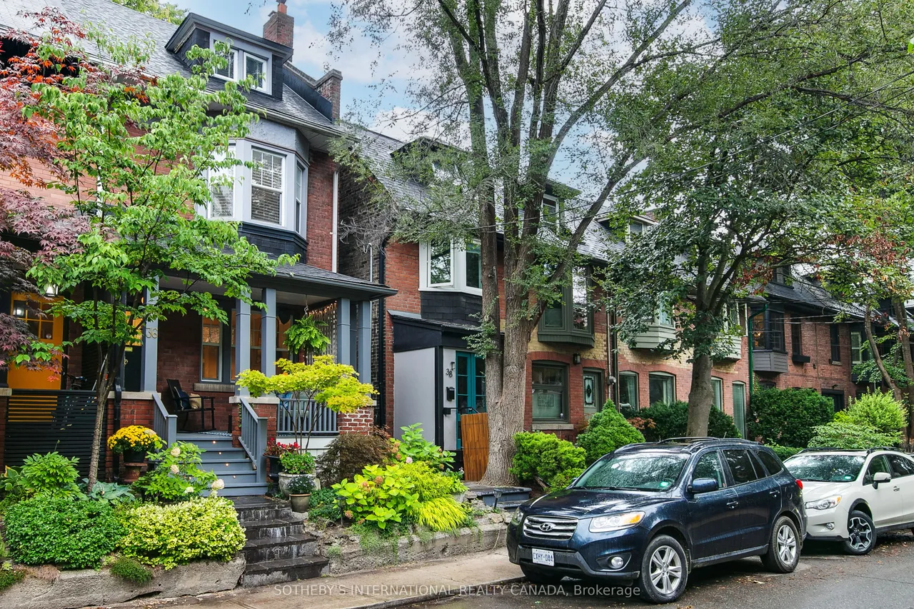 36 Aberdeen Avenue — photo 3