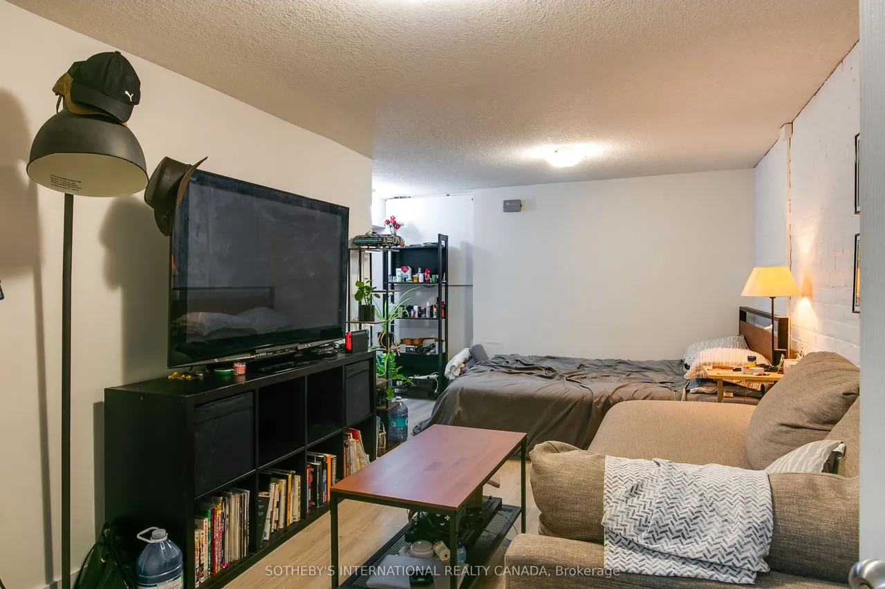 36 Aberdeen Avenue — photo 36