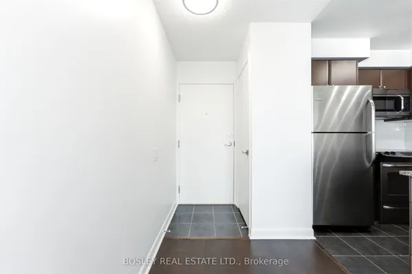 525 Wilson Avenue — photo 2