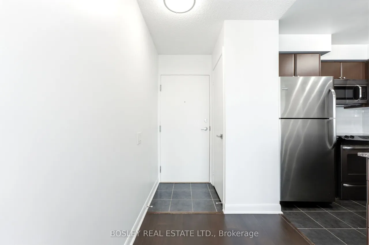 525 Wilson Avenue — photo 2