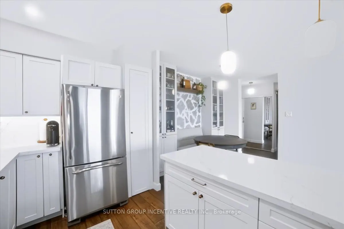 1360 York Mills Road — photo 3