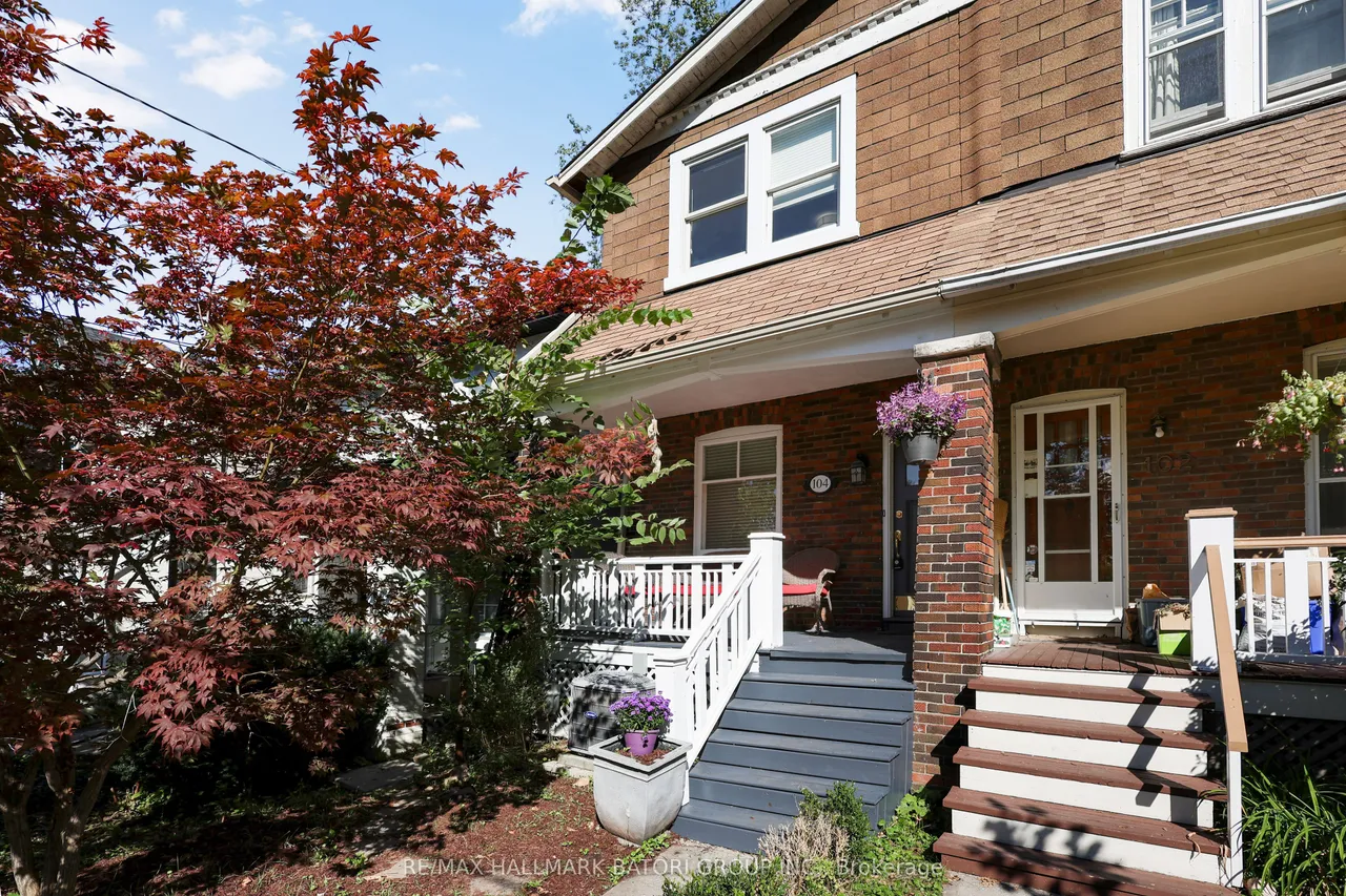 104 Orchard View Boulevard