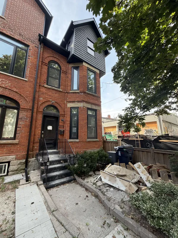 272 Seaton Street