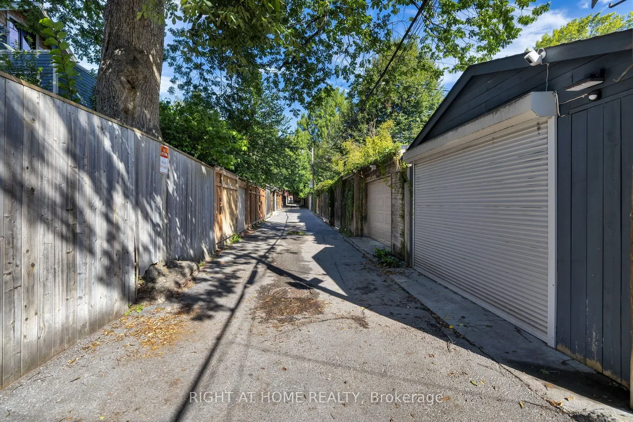 239 Seaton Street — photo 50