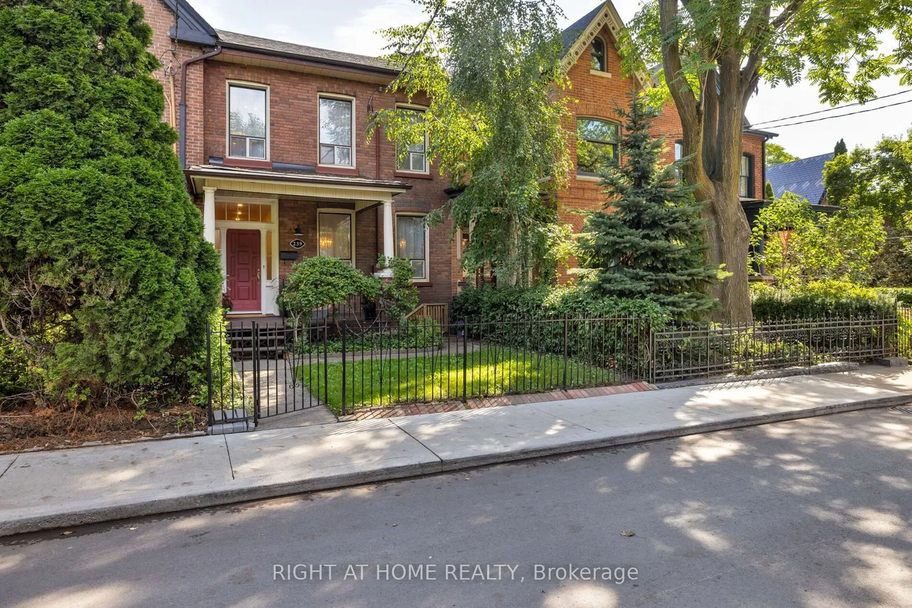 239 Seaton Street — photo 2