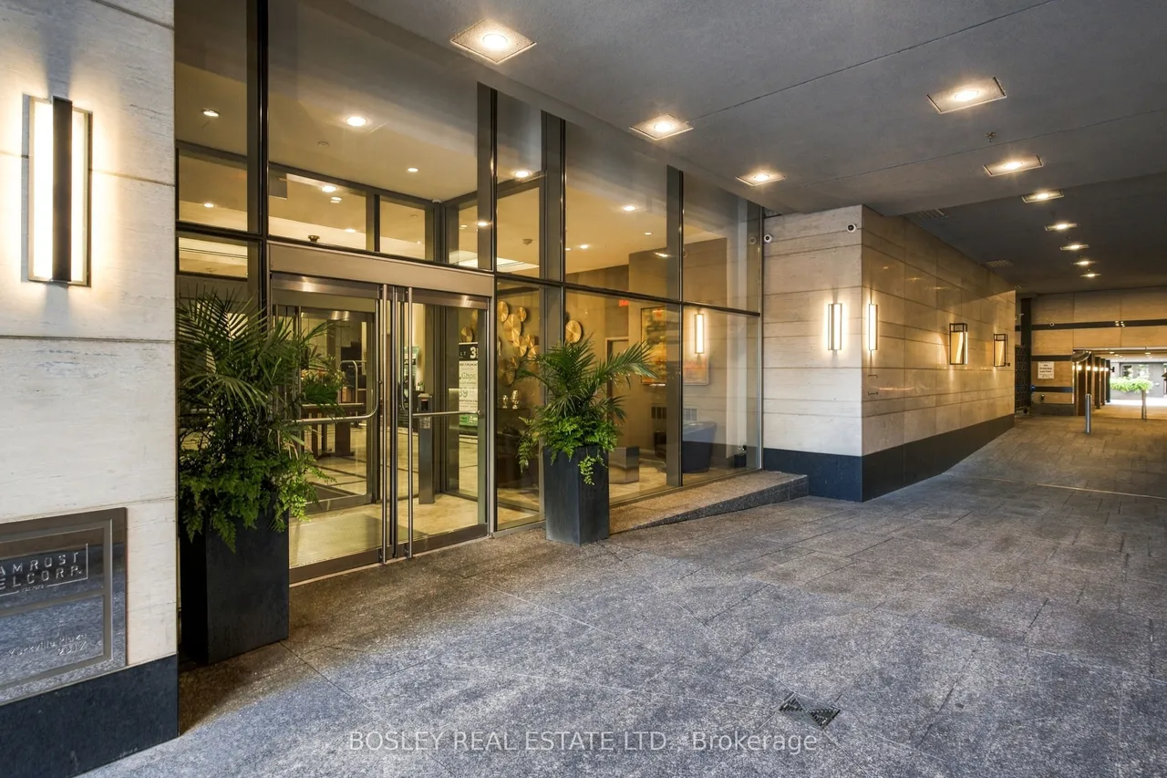 155 Yorkville Avenue — photo 25