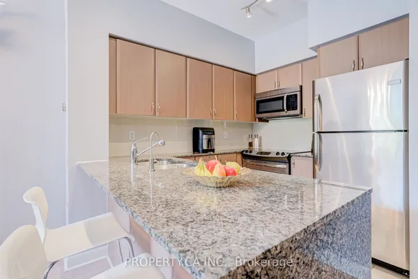 525 Wilson Avenue — photo 2