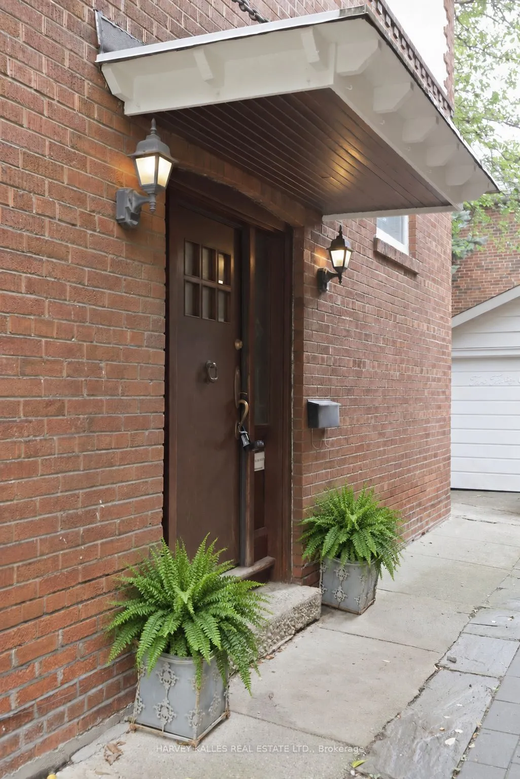 231 Glengrove Avenue W — photo 3