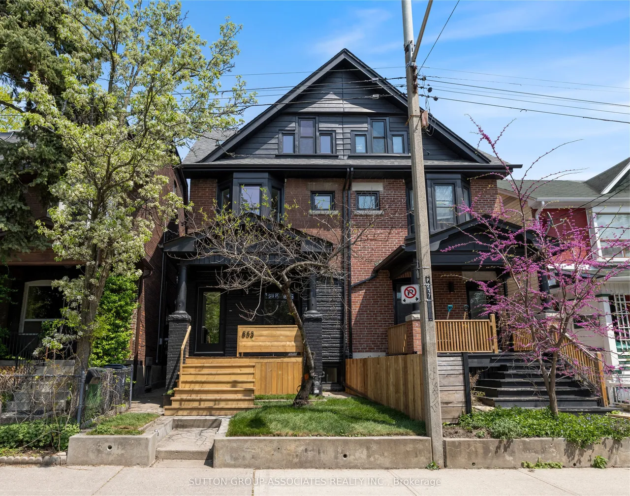 853 Manning Avenue