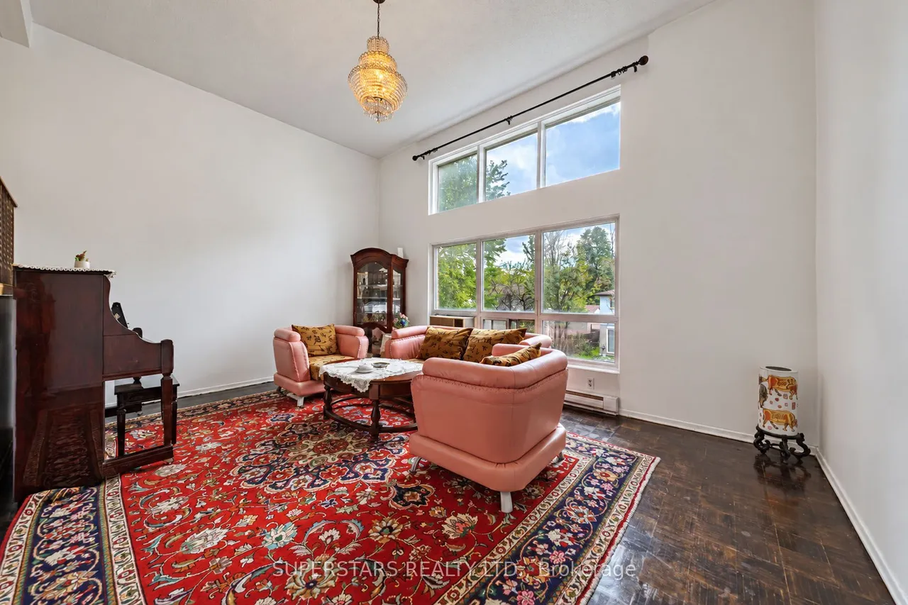 29 Jenny Wrenway — photo 2