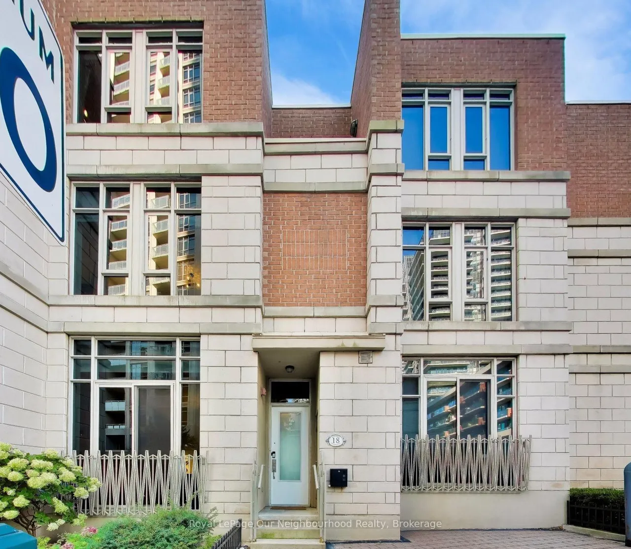 18 Grand Magazine Street — photo 3