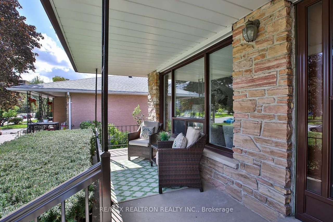 2636 Victoria Park Avenue — photo 29