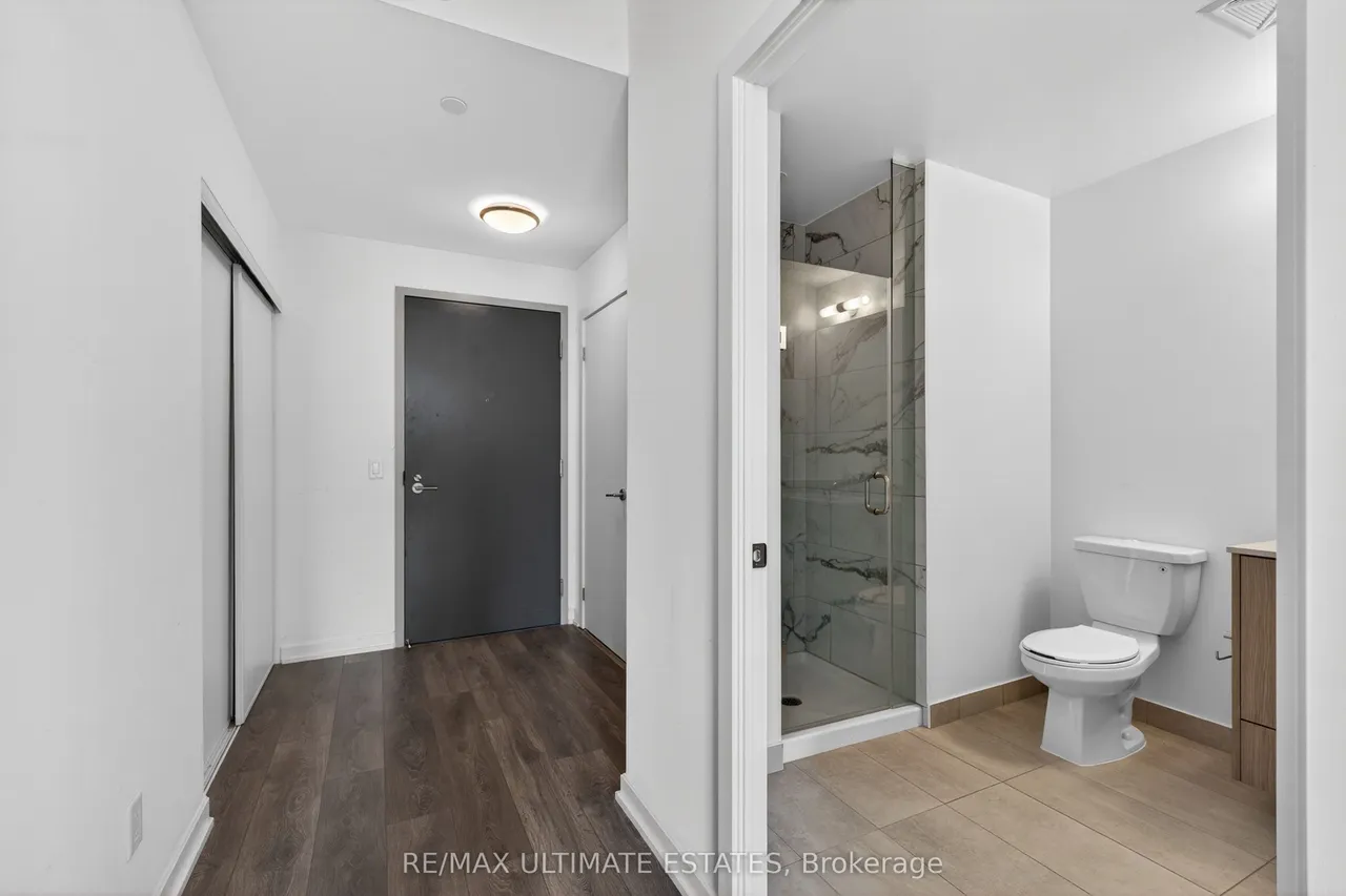 32 Forest Manor Road — photo 2