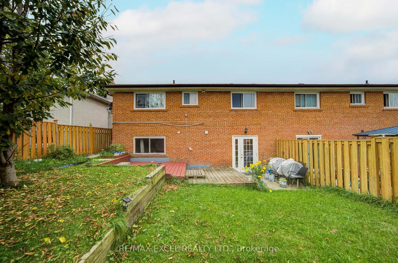 155 Edmonton Drive — photo 49