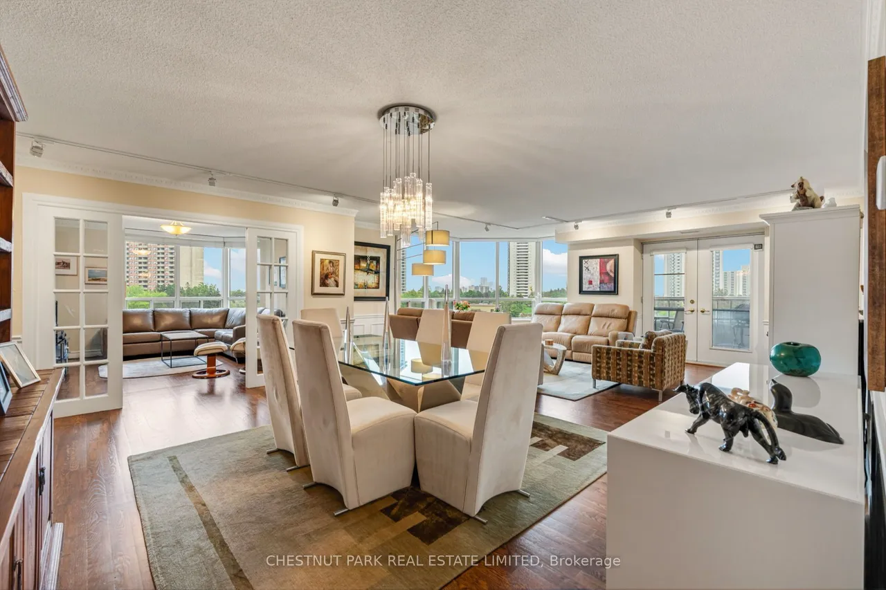 89 Skymark Drive — photo 3