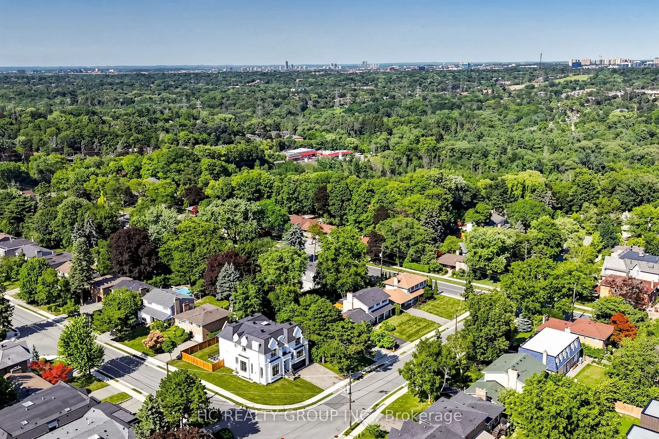7 Knollview Crescent — photo 48