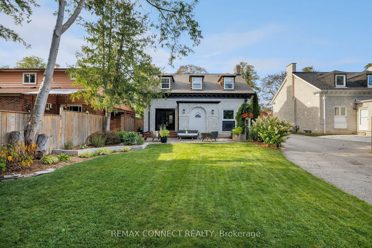 52 Angus Drive — photo 47