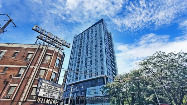 219 Dundas Street E