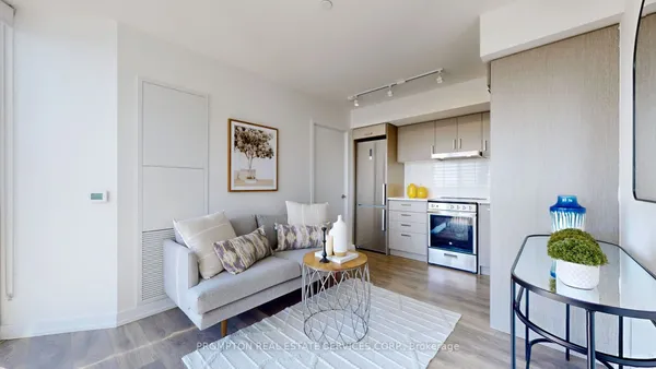 219 Dundas Street E — photo 2