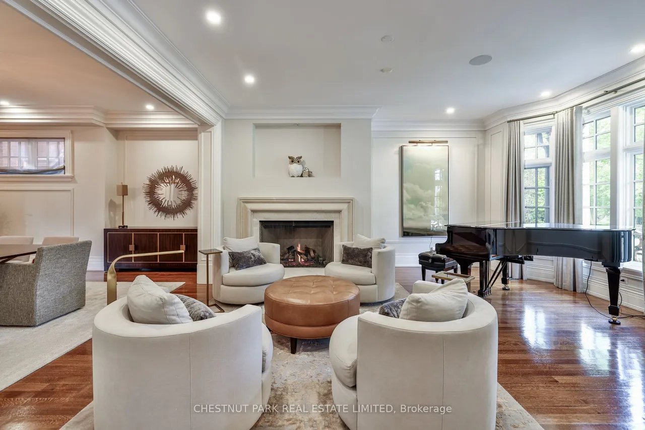 19 Whitehall Road — photo 2