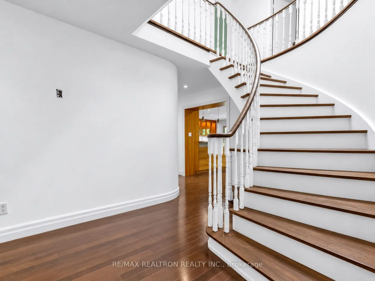 42 Apollo Drive