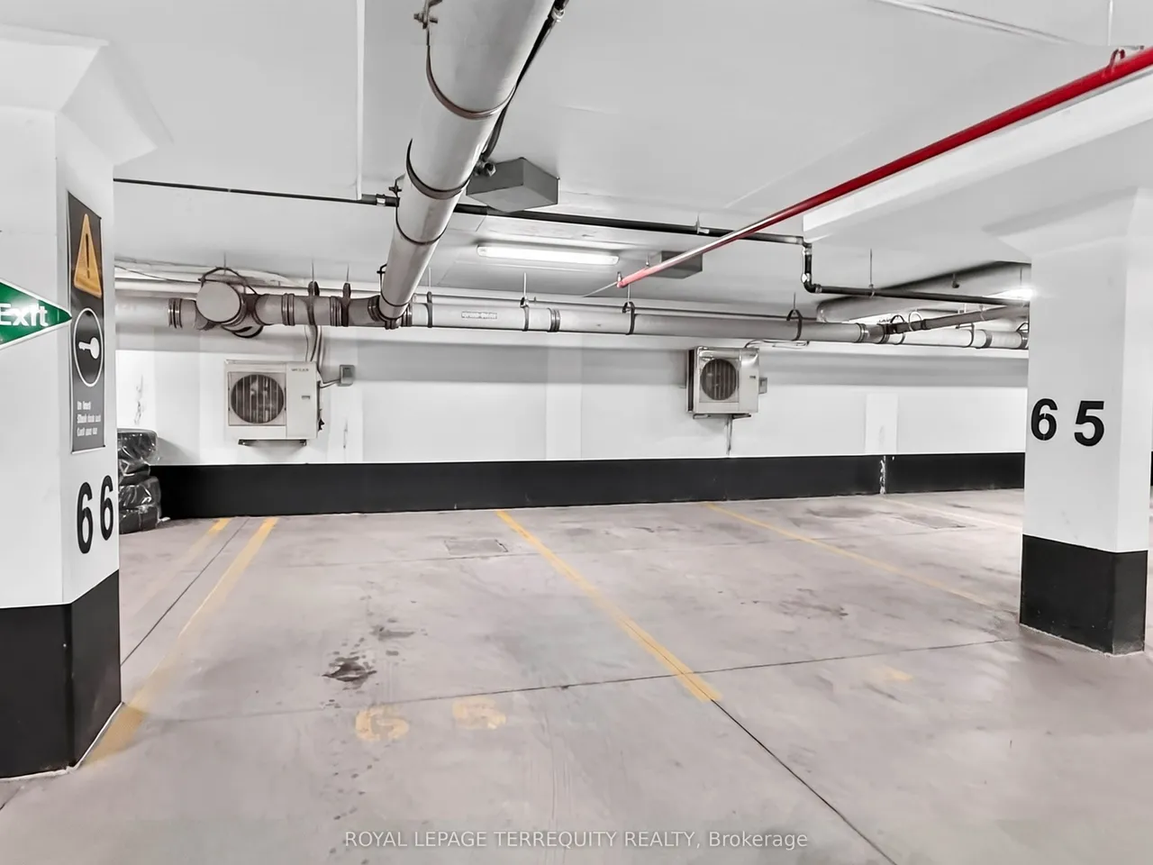 780 Sheppard Avenue E — photo 49