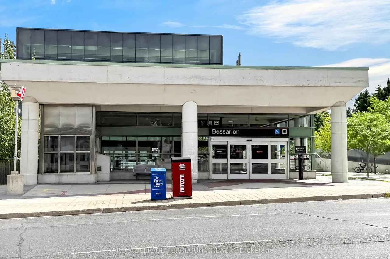 780 Sheppard Avenue E — photo 50