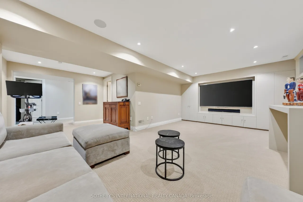 15 Alexandra Wood — photo 47