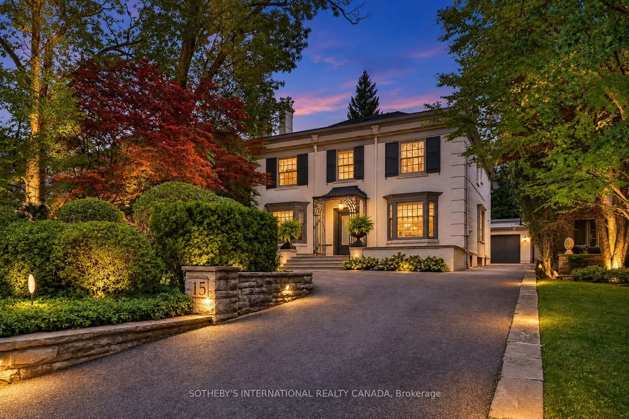 15 Alexandra Wood