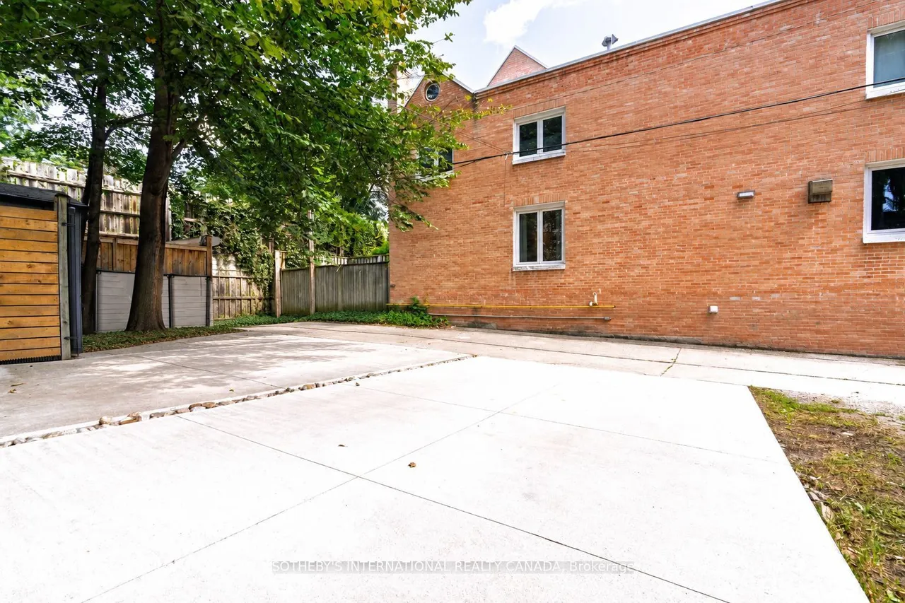 497 Sackville Street — photo 37