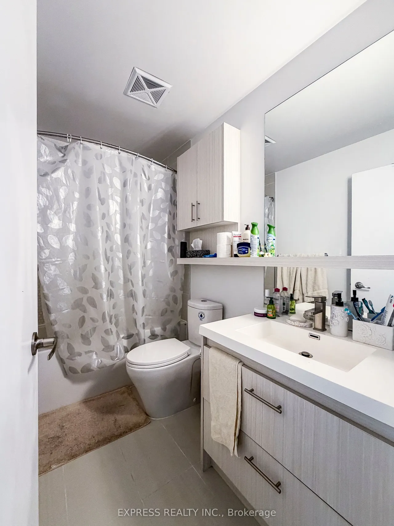 128 Fairview Mall Drive — photo 12