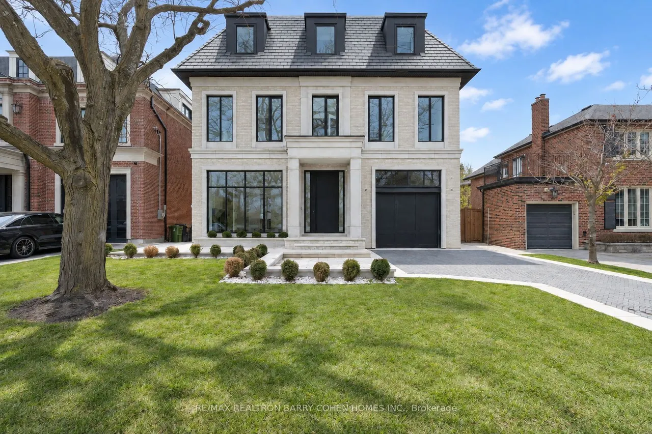 370 Glengrove Avenue W — photo 2