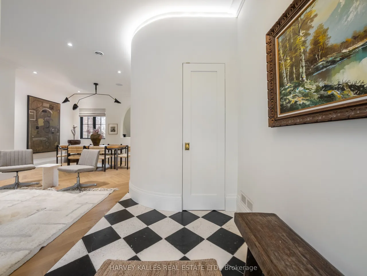 239 Borden Street — photo 3