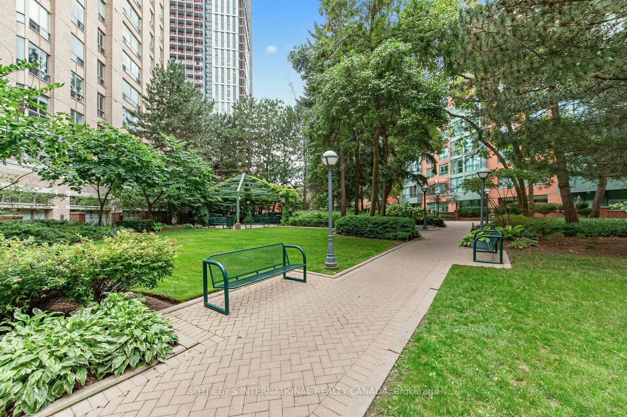 95 Prince Arthur Avenue — photo 38