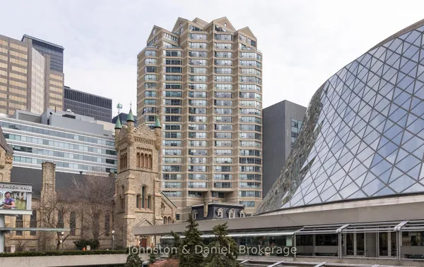 71 Simcoe Street