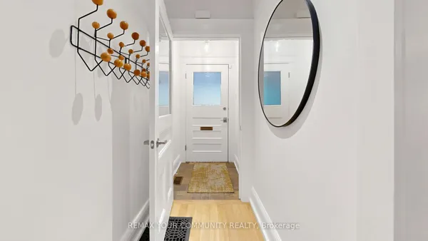 104 Wells Street — photo 2