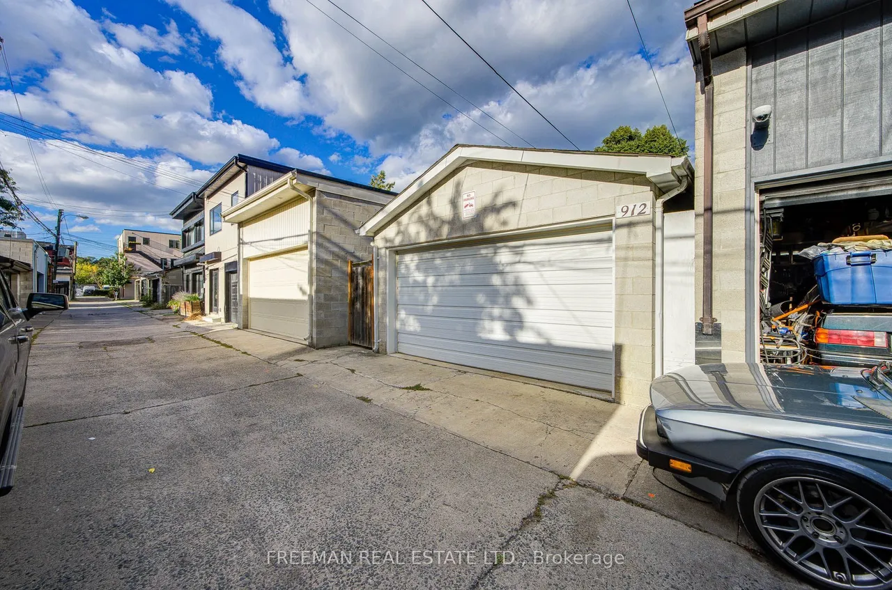 912 Manning Avenue — photo 37