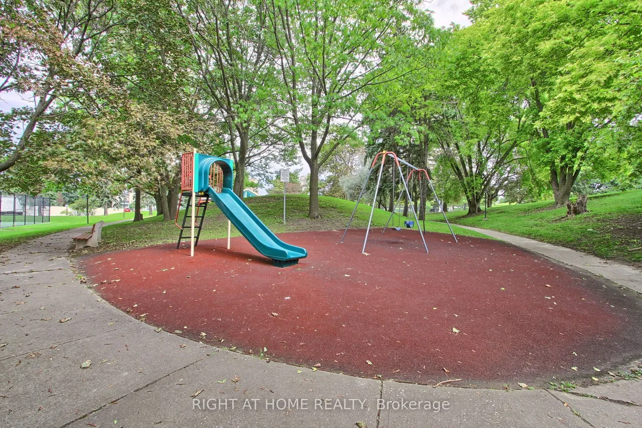 3300 Don Mills Road — photo 50