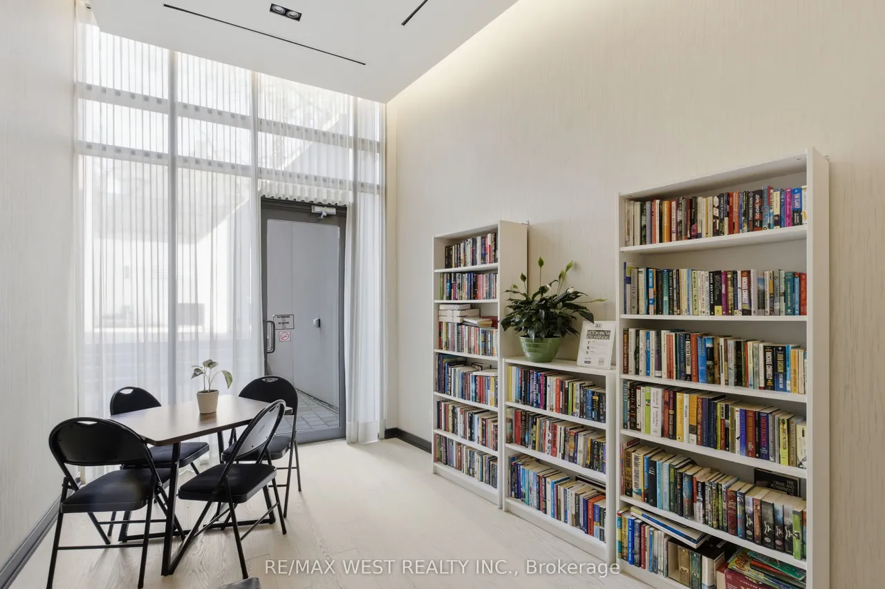 3018 Yonge Street — photo 23