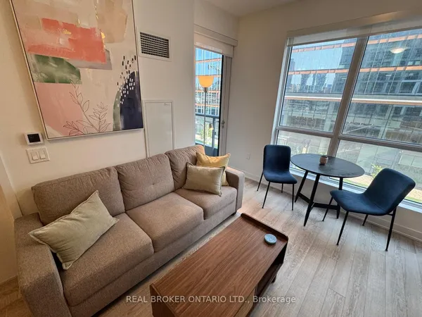 15 Richardson Street — photo 2