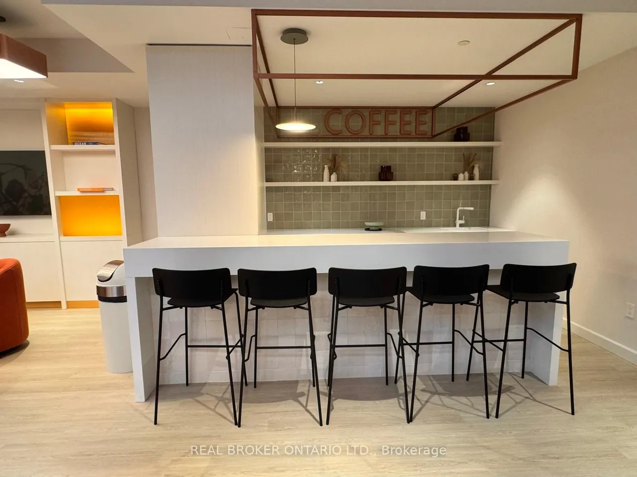 15 Richardson Street — photo 20