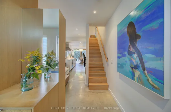 9 Rebecca Street — photo 2