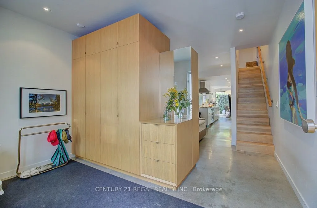 9 Rebecca Street — photo 3
