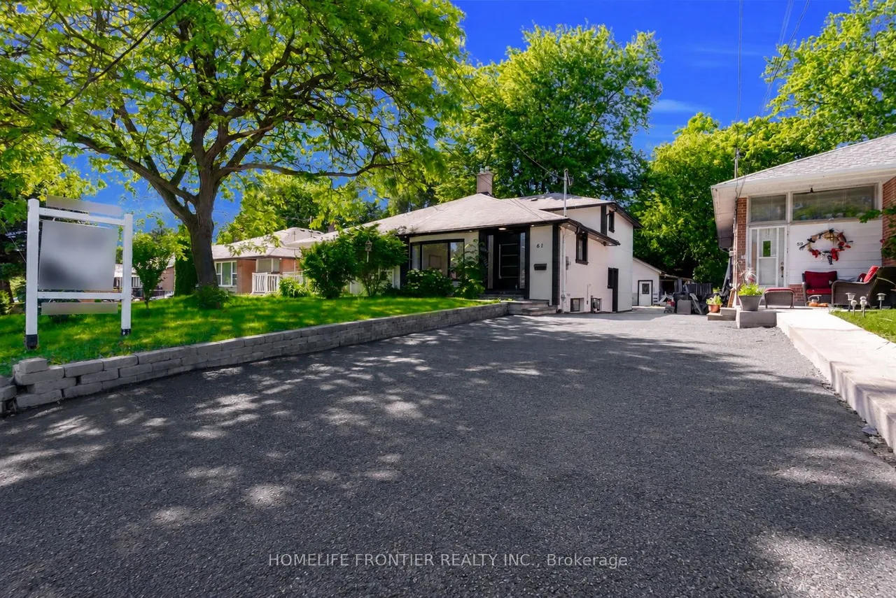 61 Sundial Crescent — photo 2